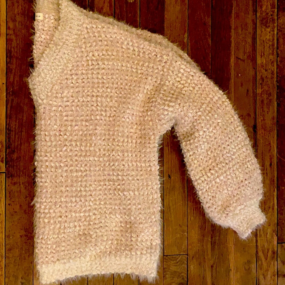 V neck sweater